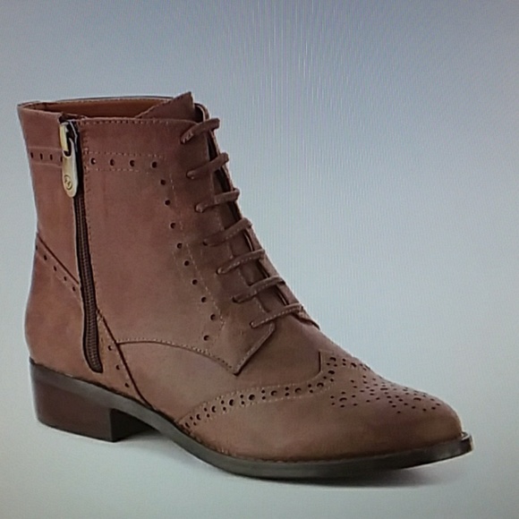 Adrienne vittadini size 7.5 Brown zip up boots - Picture 1 of 9